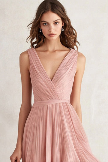Robe de bal asymétrique à col en V blush avec plis